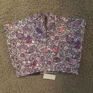 Ann Taylor 4" shorts