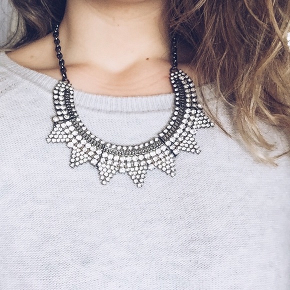 Amelie Crystal Statement Necklace - Picture 2 of 4