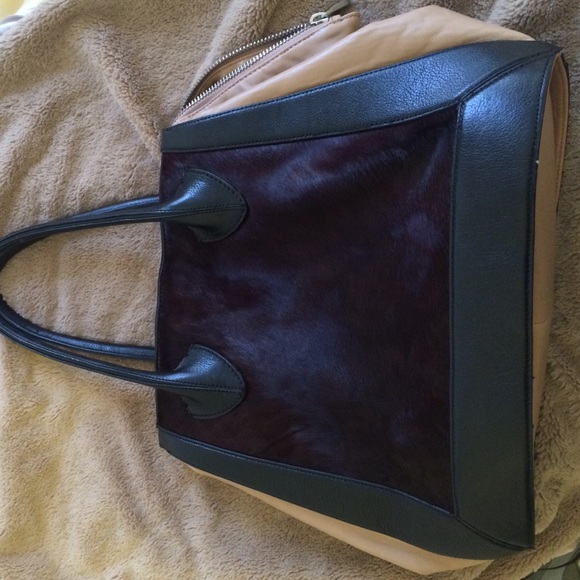 SALE! Pour La Victoire Maison Haircalf Medium Tote - Picture 1 of 4