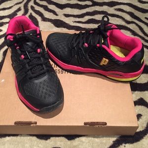 Prince tennis shoes size 7