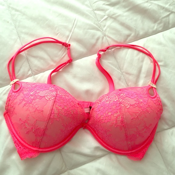 Victoria's Secret push up bra - Picture 1 of 3