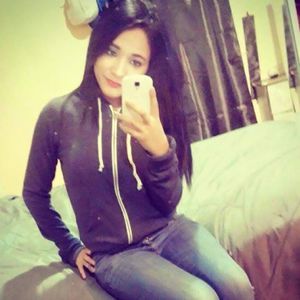 Meet your Posher, Juana ivet