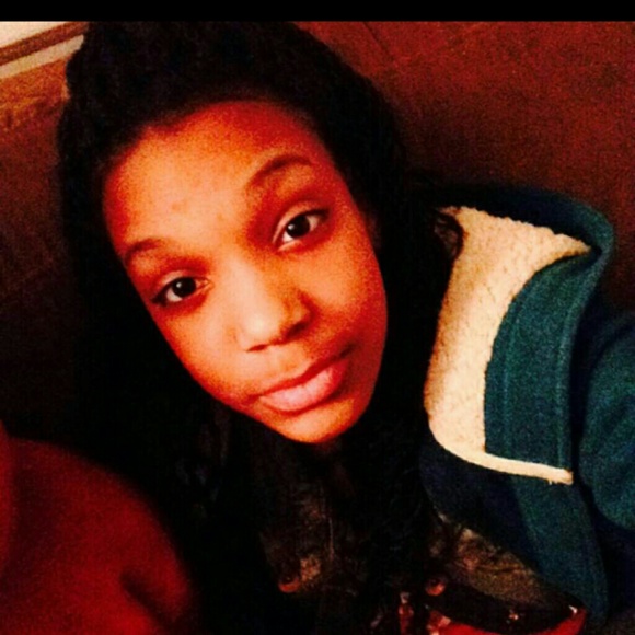 Meet your Posher, Deishelle