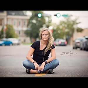 Meet your Posher, Ella