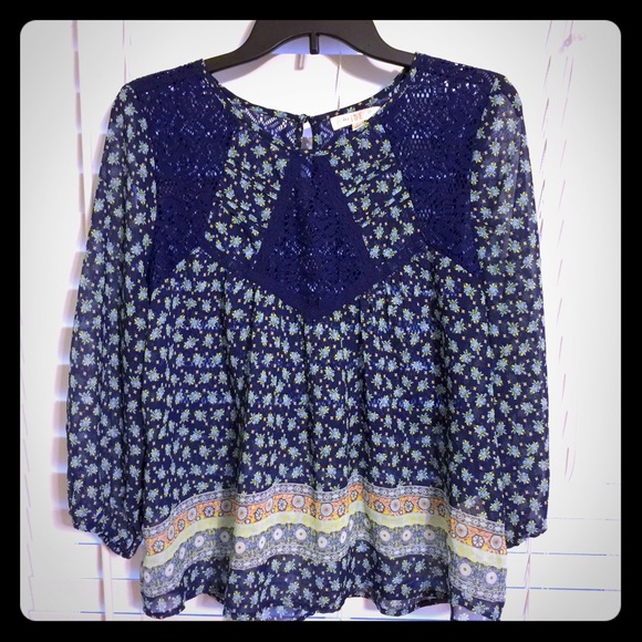 Love Fire Tops - Love Fire Long Sleeve Beautiful Floral Blouse Lg