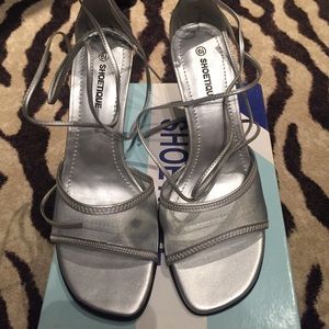 Silver mesh heels size 6.5