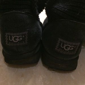 Ugg boots! Holding!!!