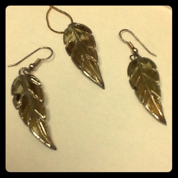 Abalone Leaf earrings / necklace set