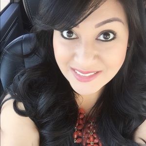 Meet your Posher, Clara