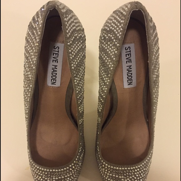 Steve Madden DYVINAL pumps - Picture 3 of 4