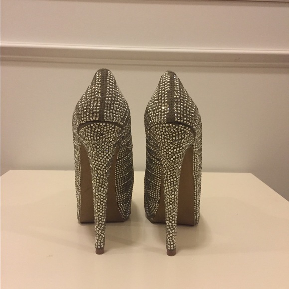 Steve Madden DYVINAL pumps - Picture 4 of 4