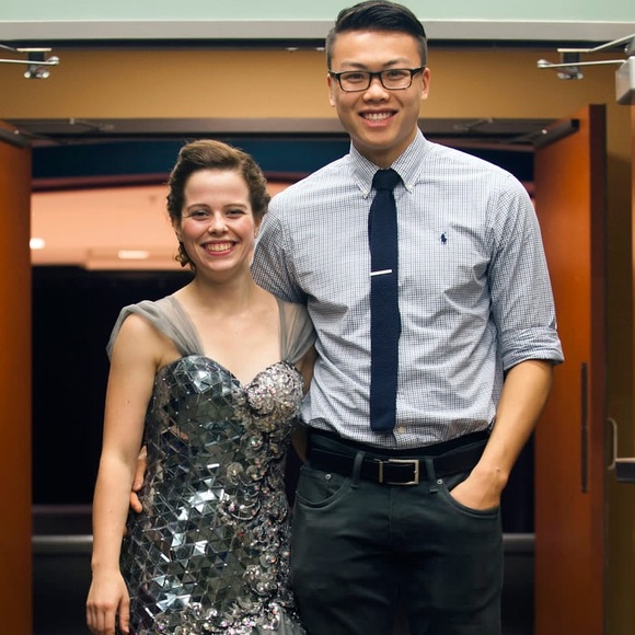 Meet your Posher, Carrie - Picture 2 of 3