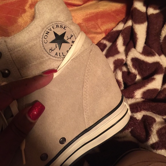 🎉SOLD🎉 Converse Wedge Sneaker - Picture 4 of 4