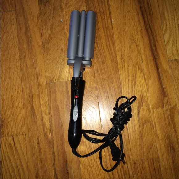 Revlon perfect heat jumbo waver, 3 barrel - Picture 2 of 4