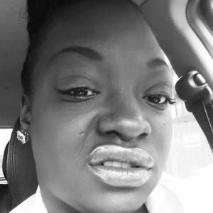 Meet your Posher, Stilldaliah