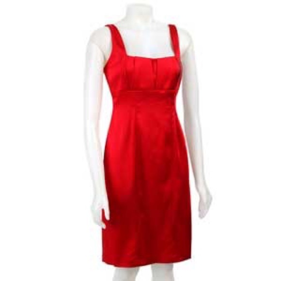 The PERFECT holiday party dress!🎄🎅🏼🎉