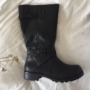 Brand new biker boots wide calf and 9w