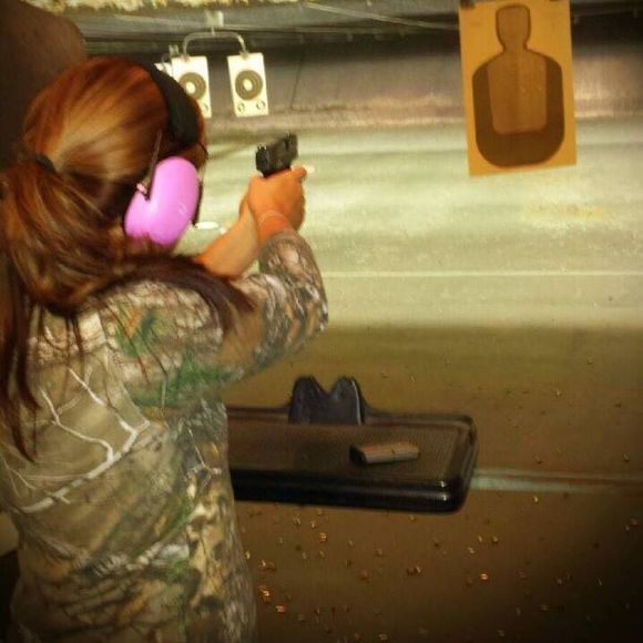 Meet your Posher, Kayla - Picture 1 of 1