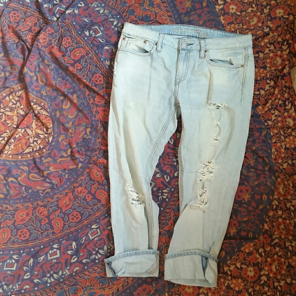 American Eagle distressed boyfriend jeans