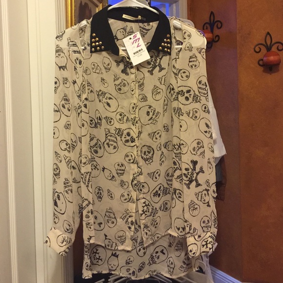 Hi-low skull sheer skull blouse, small