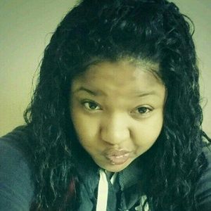 Meet your Posher, Katina