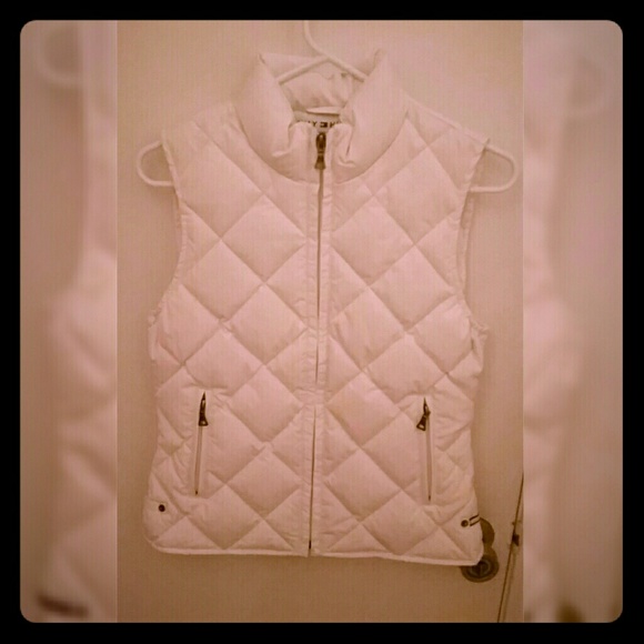Tommy Hilfiger Jackets & Blazers - NWOT White Tommy Hilfiger Puffy Vest