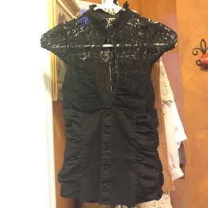 Keyhole Lace top (false buttons, for show) small