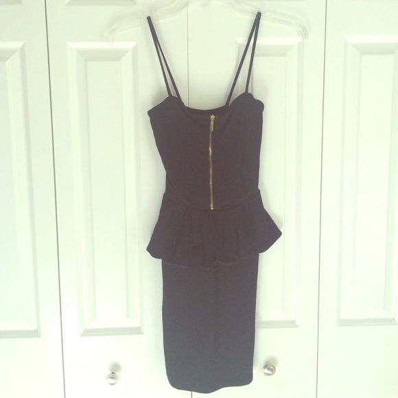 Bershka black peplum mini dress with zipper top. - Picture 1 of 4