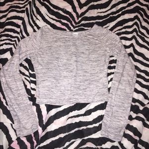 CROPPED LONG SLEEVED SHIRT, GREY AND WHITE SIZE XS