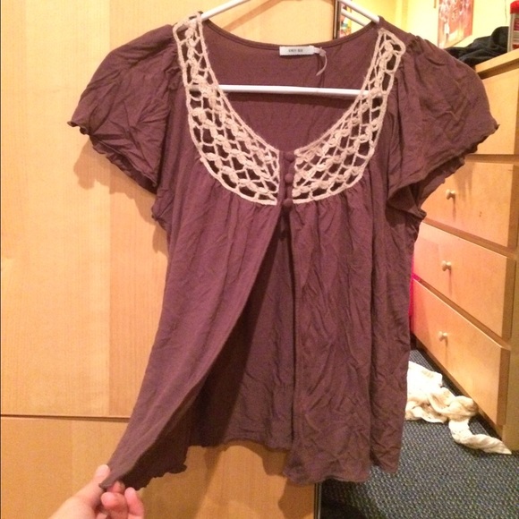 Brown top