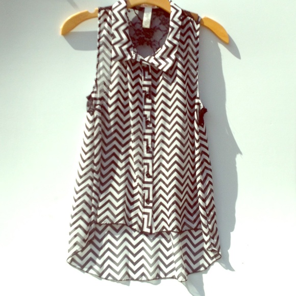 Chevron Hi-Low Top