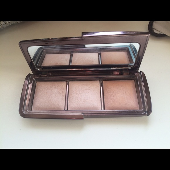 Hourglass Ambient Lighting Palette