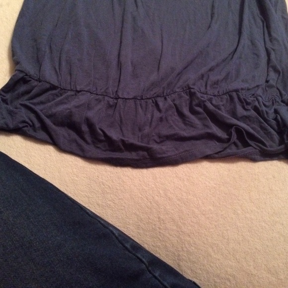 Axcess size small top - Picture 2 of 3