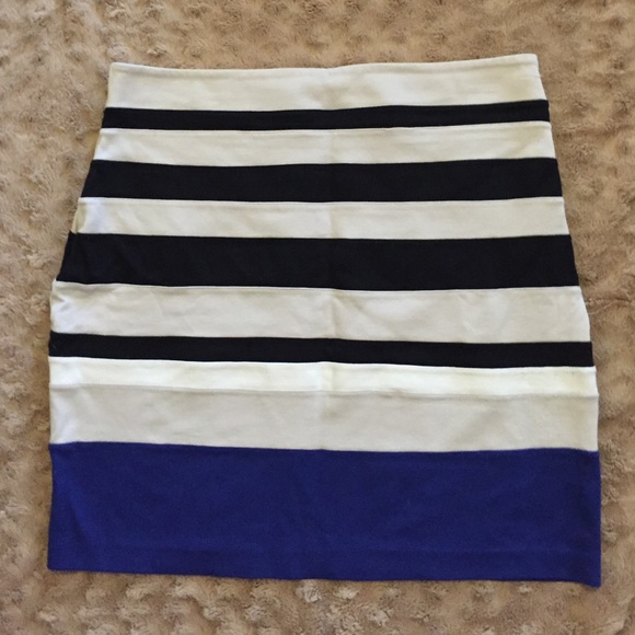 Express striped skirt