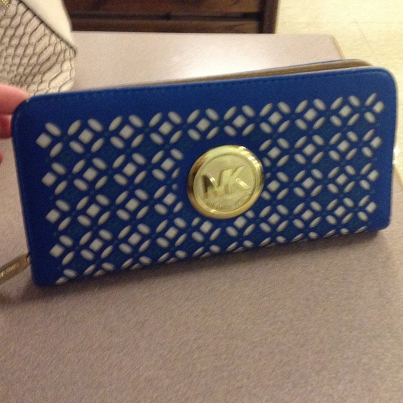 Micheal Kors wallet