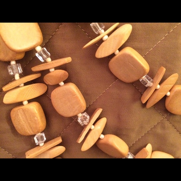 3 Strand Beaded and Wooden Necklace - Picture 4 of 4
