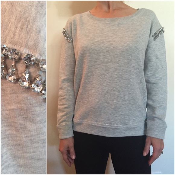 Zara sweatshirt with Shoulder detail