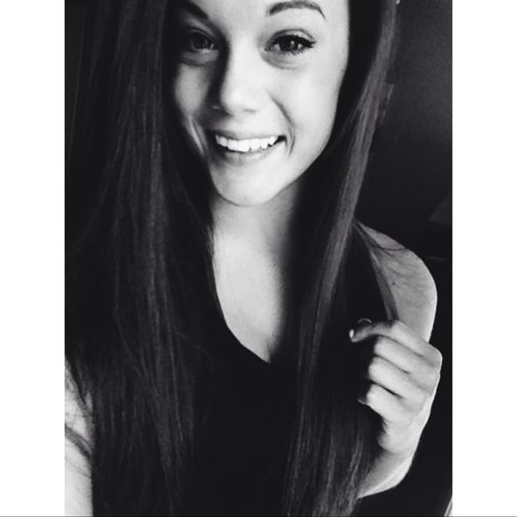 Meet your Posher, Brittany