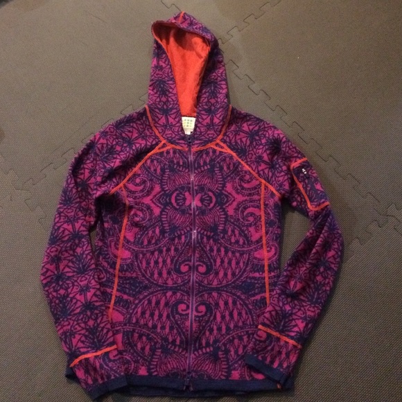 Title nine super power full zip sweater