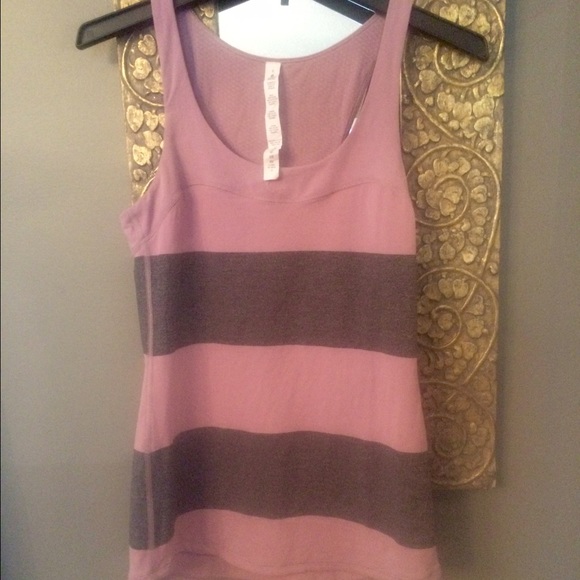 Lululemon tank top