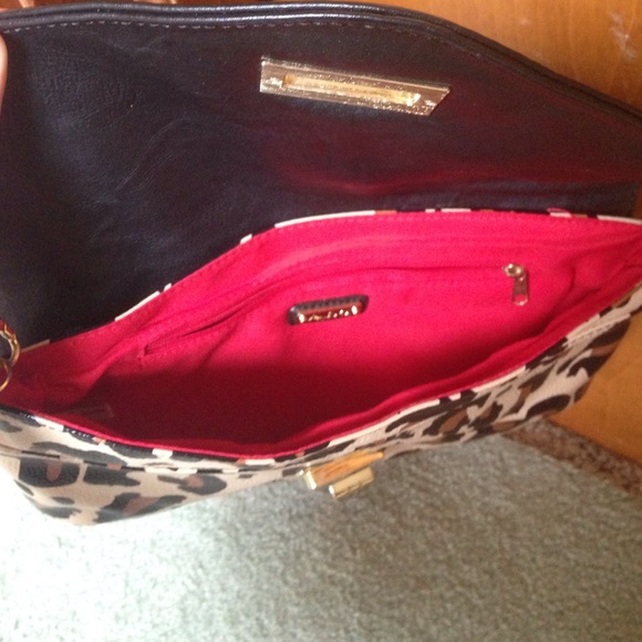 ALDO Cheetah print long strap satchel - Picture 3 of 4