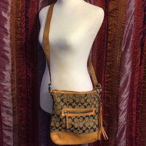 Cross body coach bag * I take offers ☺️