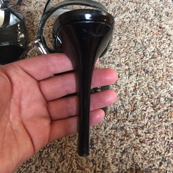 Guess heels - Picture 3 of 4