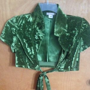 Warm green cropped capped sleeve sweater