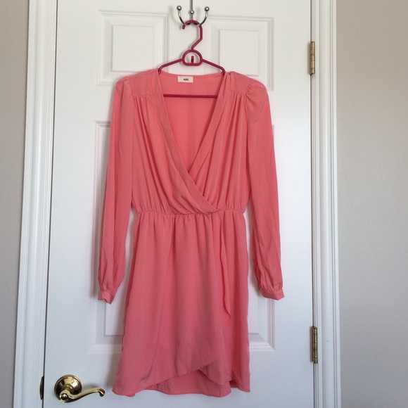Long sleeve pink dress