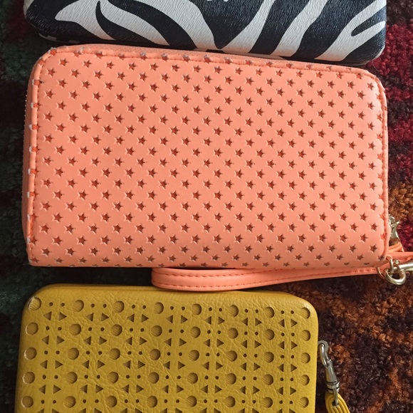 Wallets - Picture 3 of 4