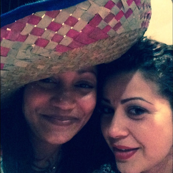 Meet your Posher, Quisha - Picture 3 of 4