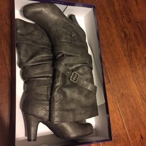 Never worn! Grey Madden Girl boots.