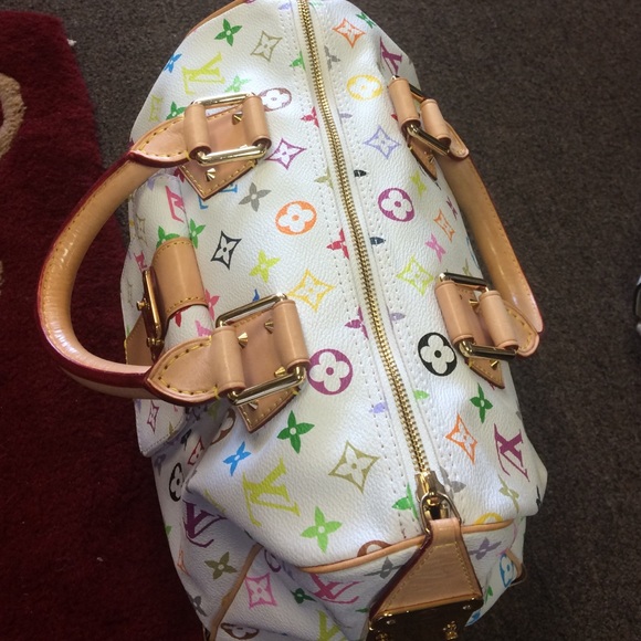 100% authenticleave a brand-newmake me an offer - Picture 2 of 4