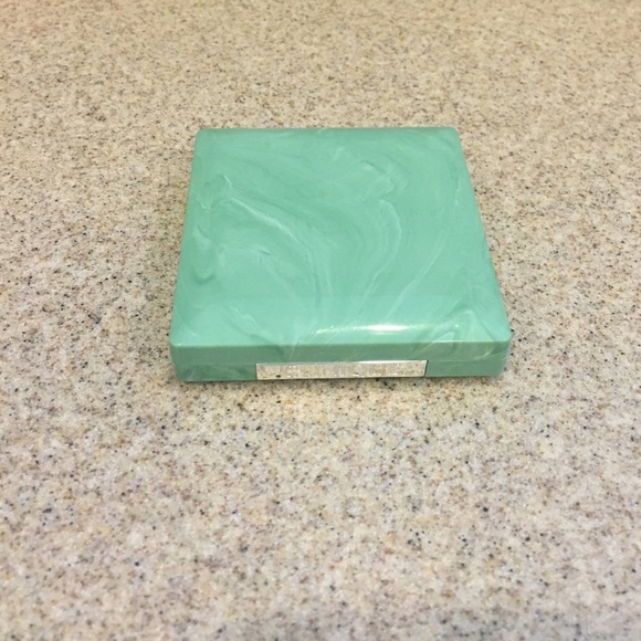 Clinique super powder